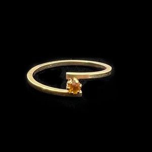 Vintage Avon Gold Tone Yellow Stone Ring